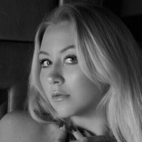 Jennijanina erotic actress pic