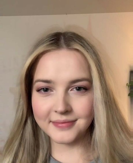 Maya V Henry model sexy photos