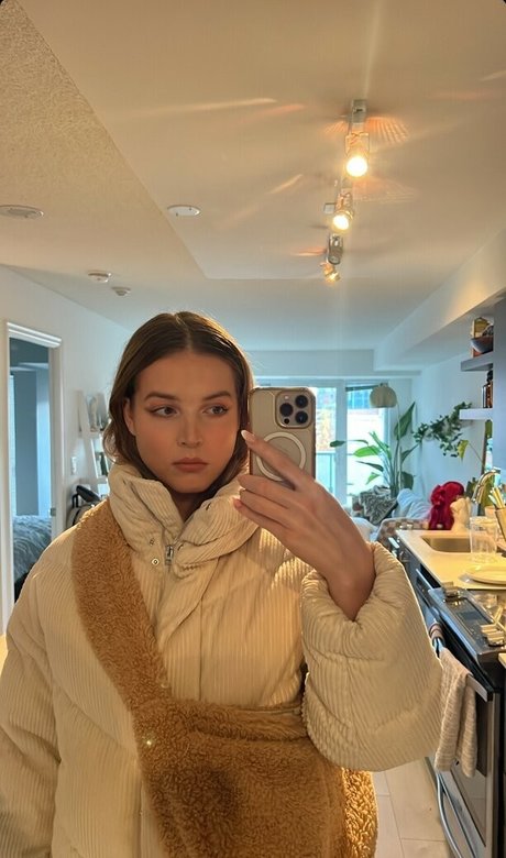 Maya V Henry star best archive