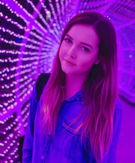 Maya V Henry pornstar nudes pictures