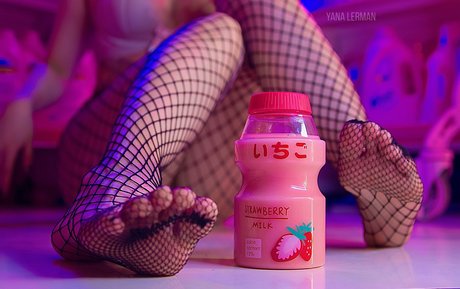 Yana Lerman star hot galleries