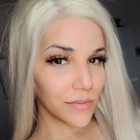 krystal j beautiful actress pictures