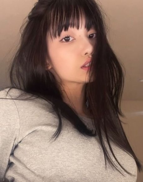 johhzt star adult img