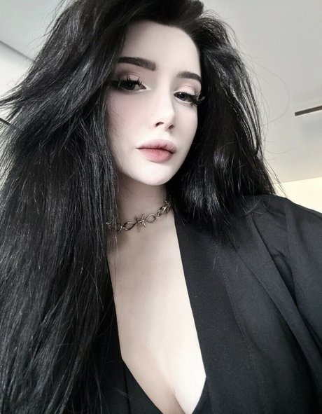 morphilina pretty pornstar pictures