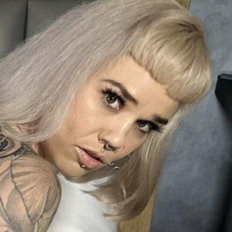 Ruby Riots beautiful actress photo