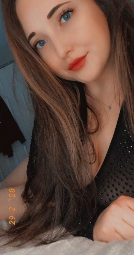 NWCurvess model hot archive