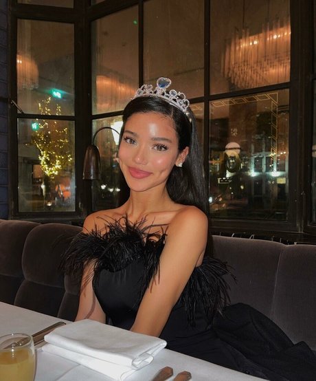 Dina Denoire best pornstar pic