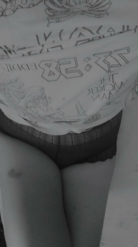 liliveil666 hd model image