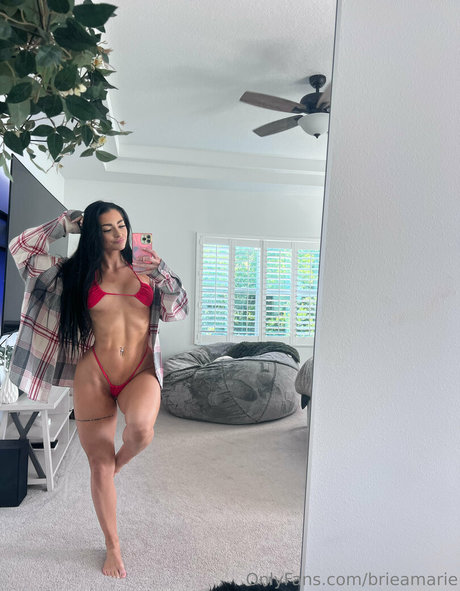 brieamarie pornstar nude img