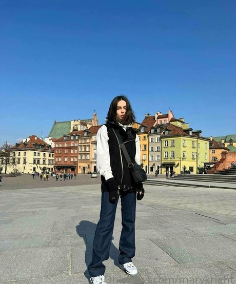 maryloveeeefree beautiful model picture