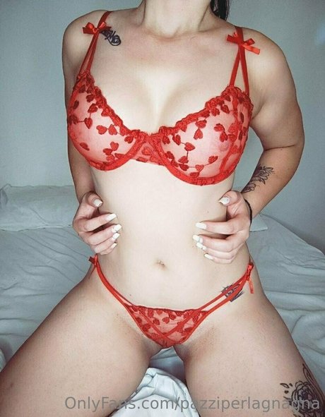 pazziperlagnagna erotic actress image