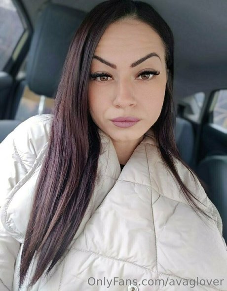 avaglover nice actress picture