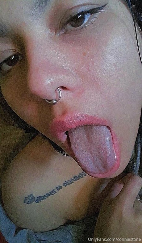 conniestone pornstar img