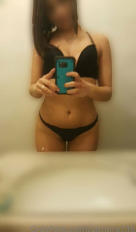 lamora736 free star image