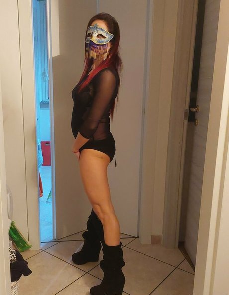 lalollymoni high quality star images