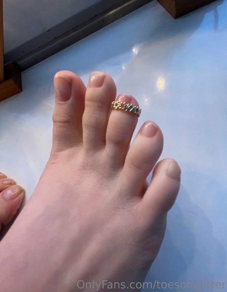 toesonglitter pornstar sexy galleries