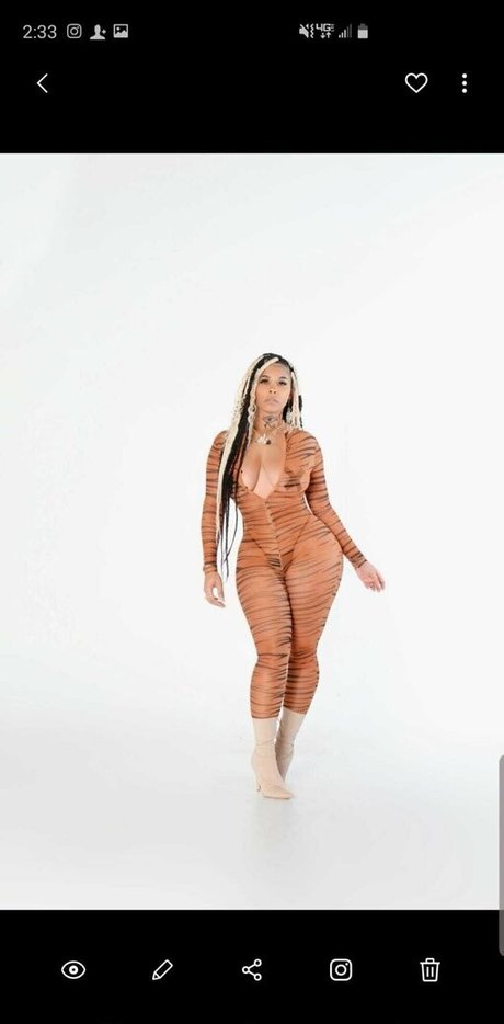 lebraa star adult photo