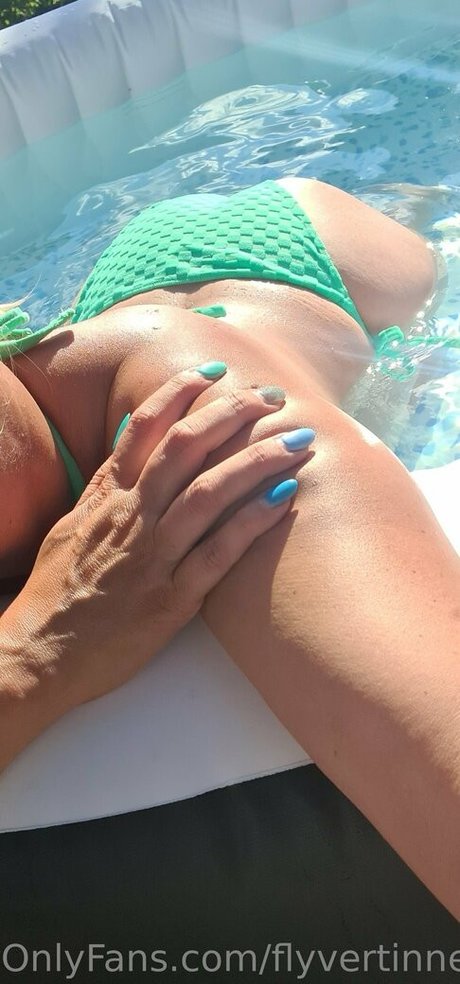 flyvertinnen exclusive star photo