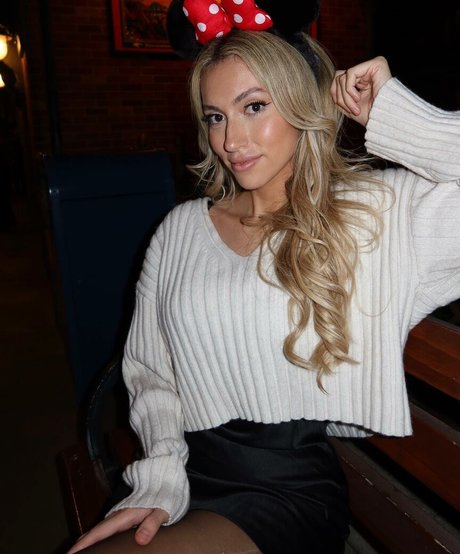 Clara Gomez naked pornstar pic