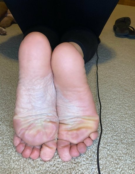 slendersolesmom star erotic gallery