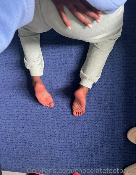 chocolatefeetbabe hd model img