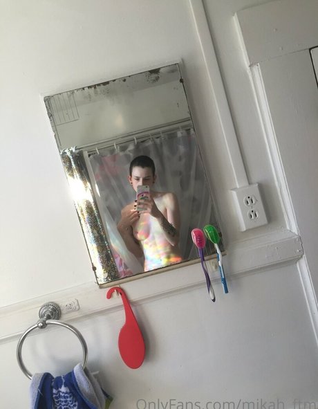 faguettemikah sex model archive