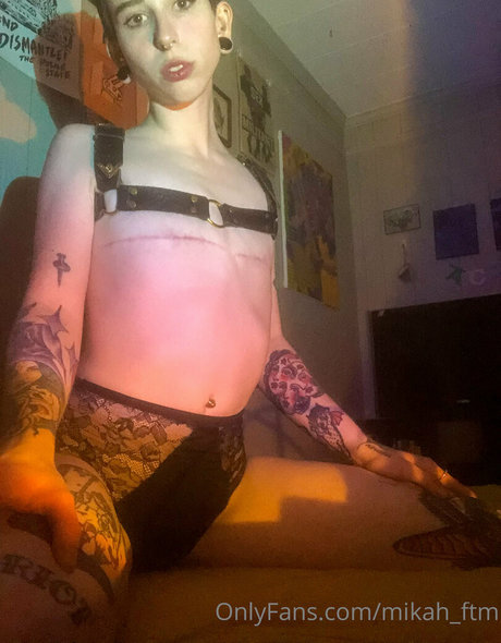 faguettemikah star hot archive