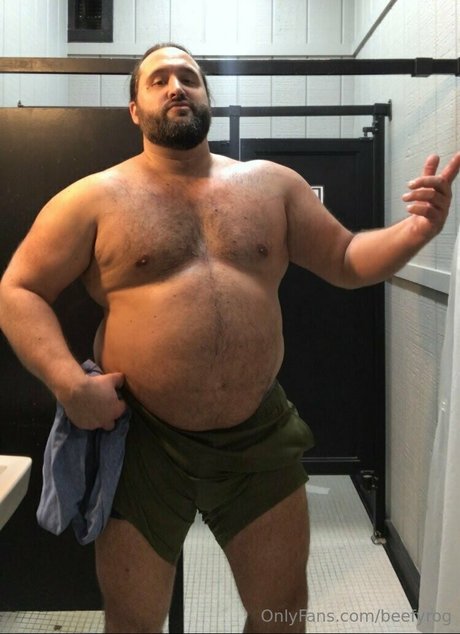 beefyrog art model photo