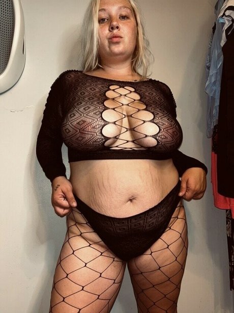 Kinkykinzie2 erotic model photo