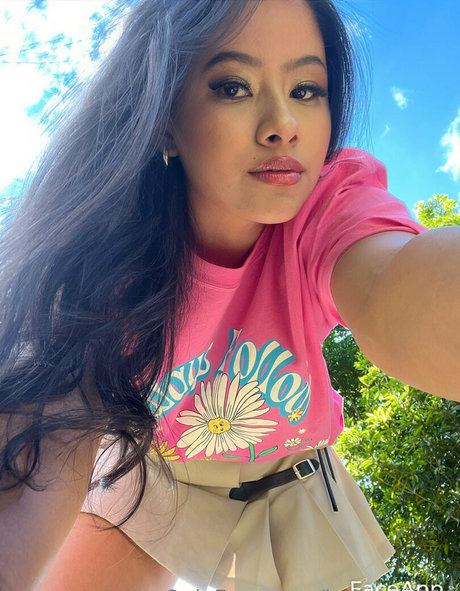 suuuuuki pornstar xxx galleries