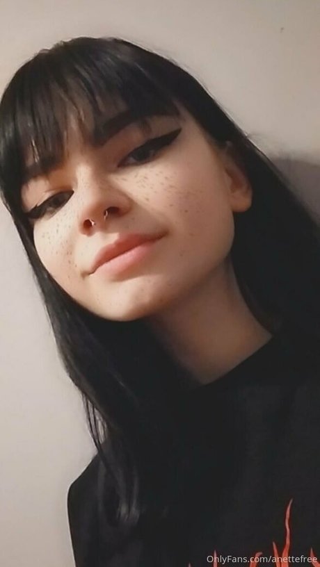 anettefree sex model photo