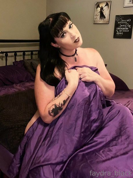 faydra black model pic