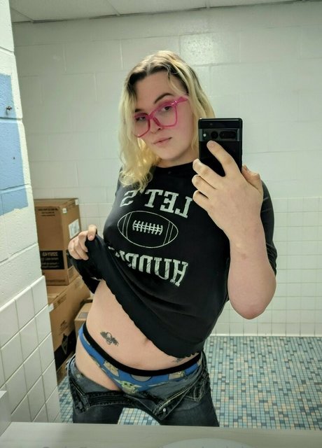 magicalgirlevefree star pornographic image