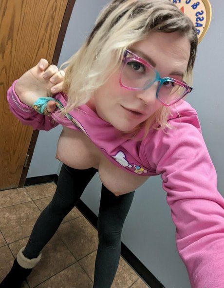 magicalgirlevefree model nice photos