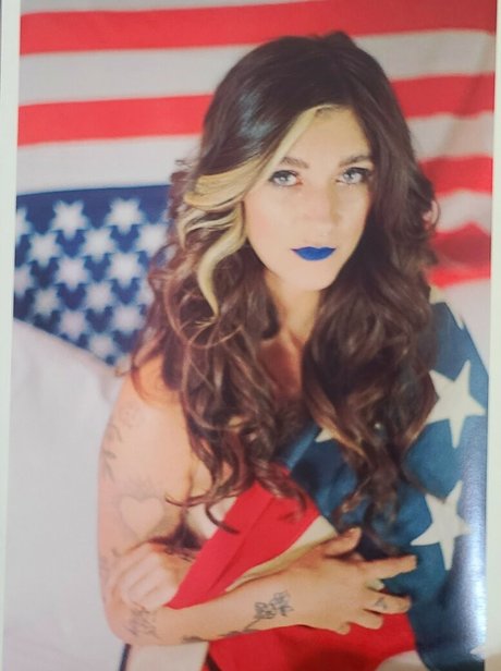 Sierra Ferrell free star galleries