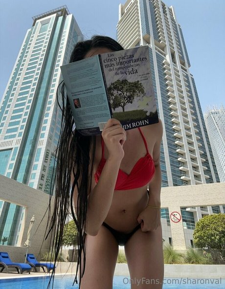 Sharonv21 adult model pics