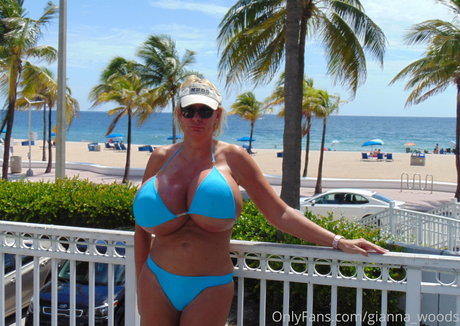 Gianna Woods sexy pornstar images