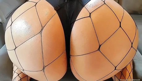 Karol Gaucha exclusive model pics