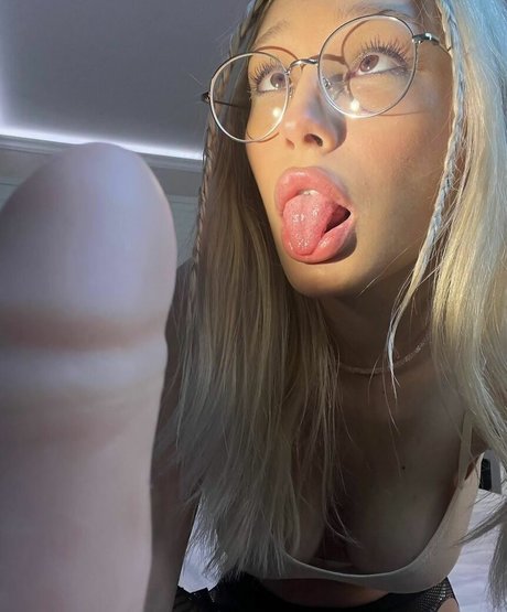 LeaCutie star top pic