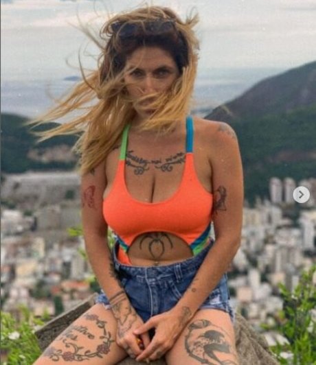 exvadiacareca nice model gallery