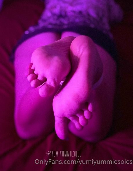 yumiyummiesoles model porn pic
