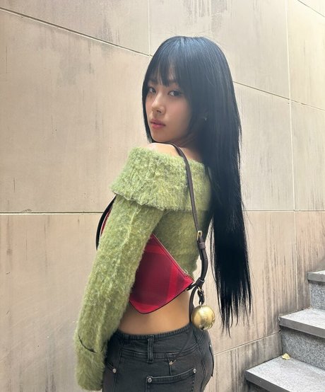 Kim Hyung Seo adult model image