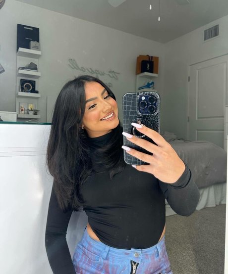 Tatiana McQuay art pornstar pic