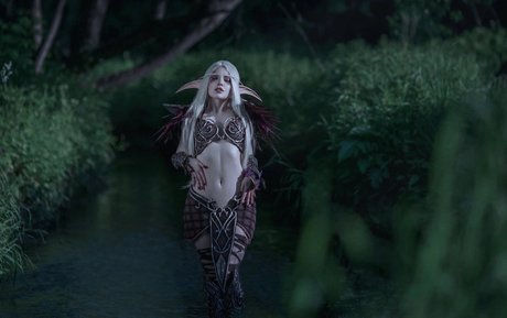 Mi2ray Cosplay erotic actress pic