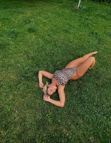 emillysteelefree pornstar naked images