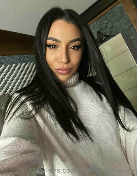 emmacosmo model free gallery