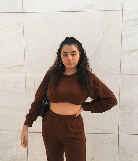 Paulaxta pretty actress img