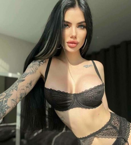 michelle6 9 naked star image