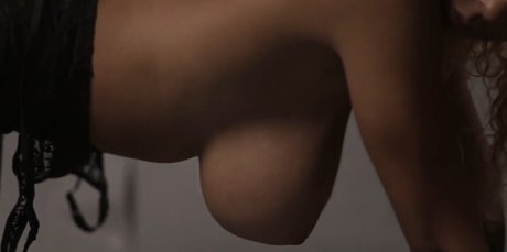 Eldine beautiful actress pic