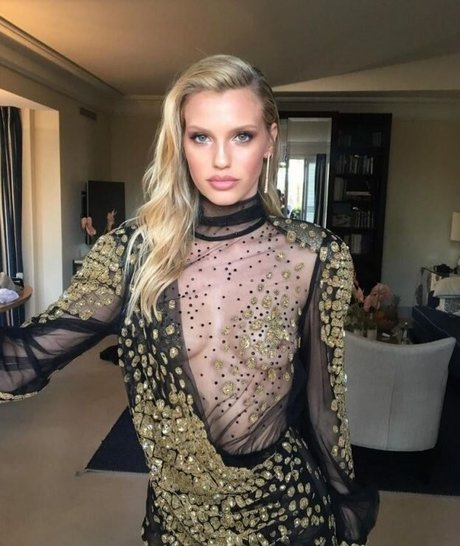 Nibar Madar hd actress images